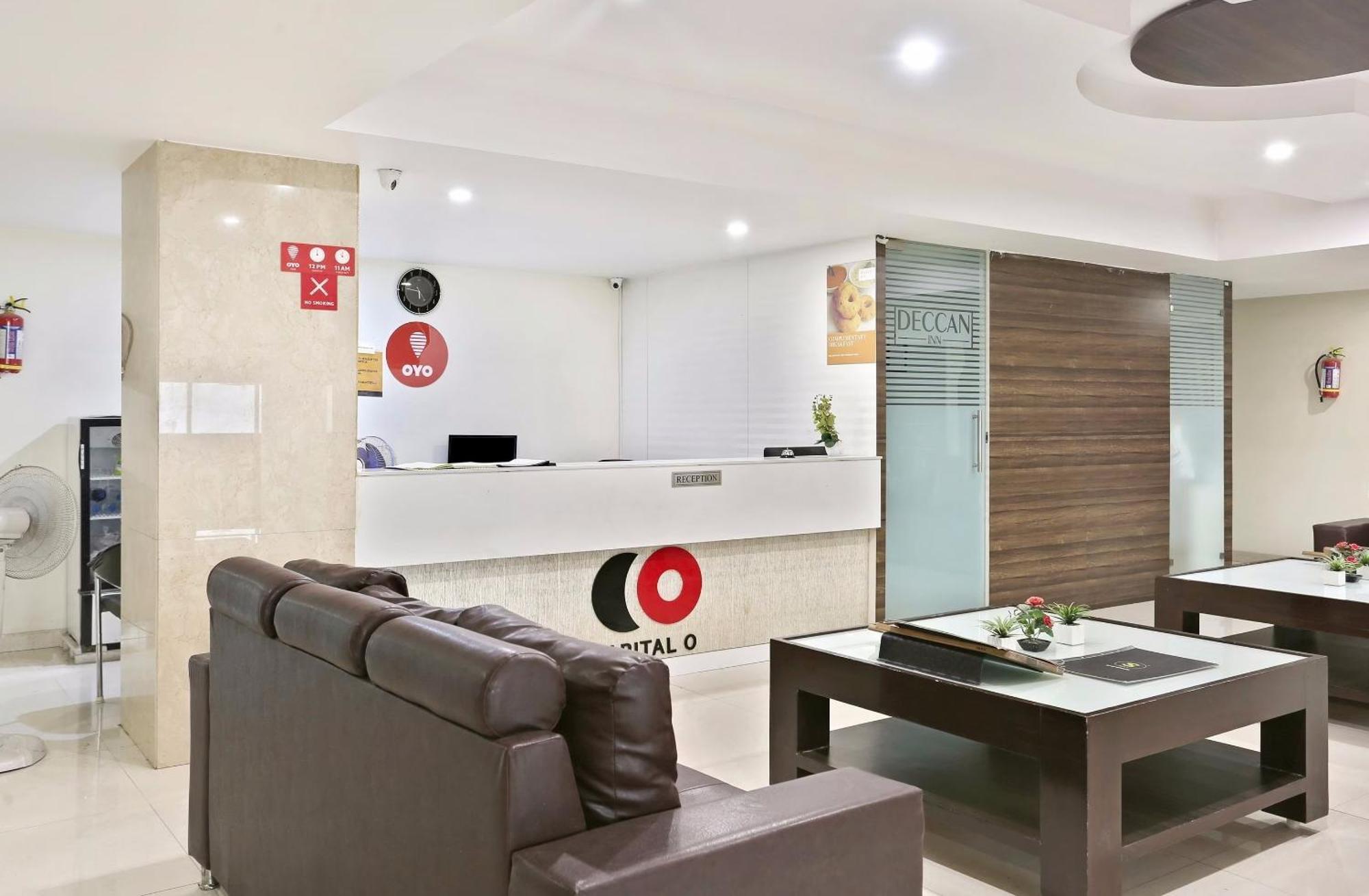 Townhouse Halcyon Deccan Inn Near Shilparamam Kondapur  Exterior foto